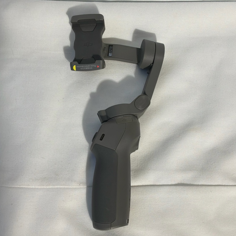 DJI Osmo Mobile Gimbal Stabilizer for Smartphones
